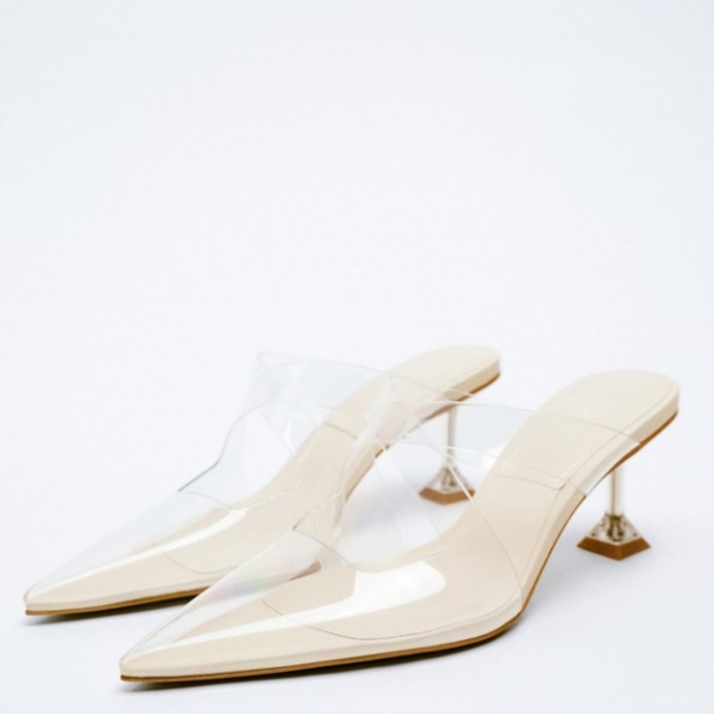 Zara  Vinil Pointed Toe Heeled white crème Mules Shoes, size 9. Worn once